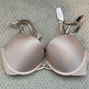 Brand new Victoria secret bombshell bra
